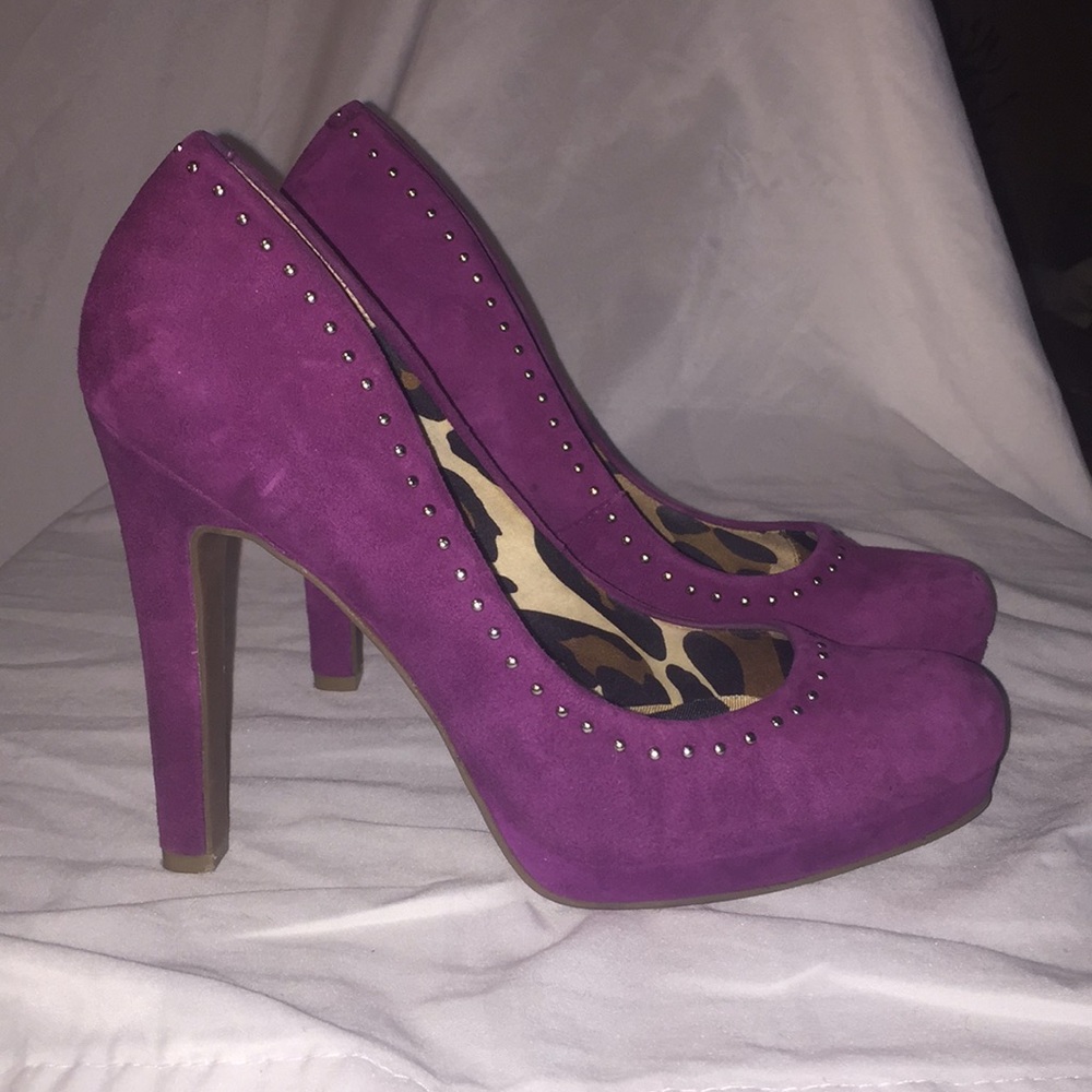 Suede purplish pink heels by Jessica Simpson